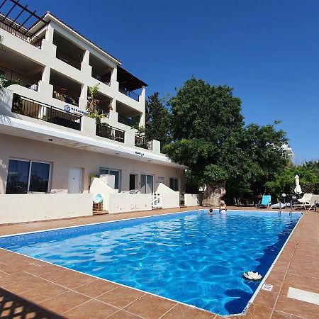 Homesweethome Paphos Exterior photo